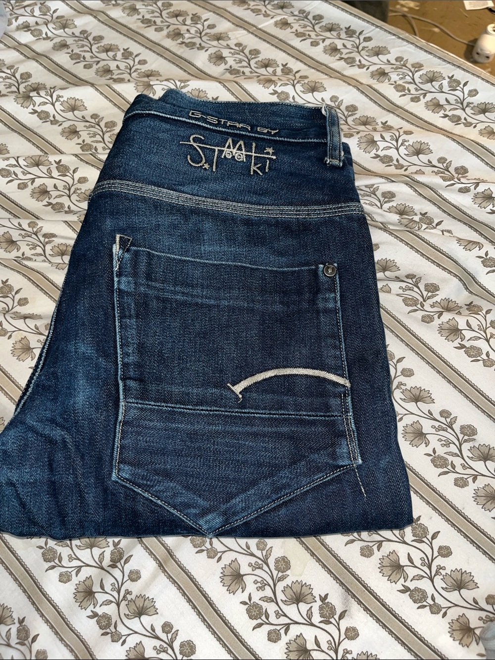 G-Star Raw Men's Indigo Blue Straight Jeans with Embroidered Back